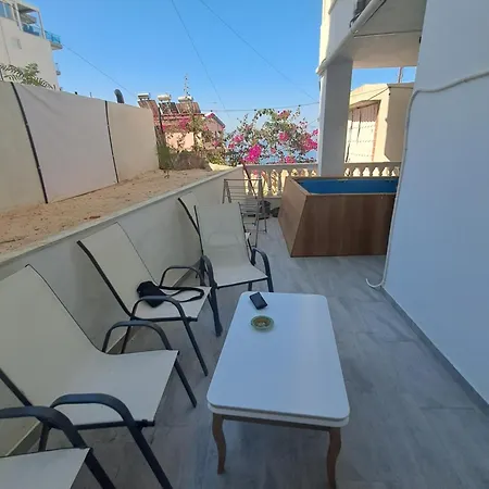 Esel Apartment *